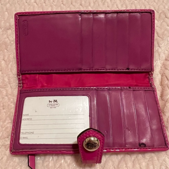 SOLD Coach Rectangular Fuchsia Wallet - Picture 4 of 11